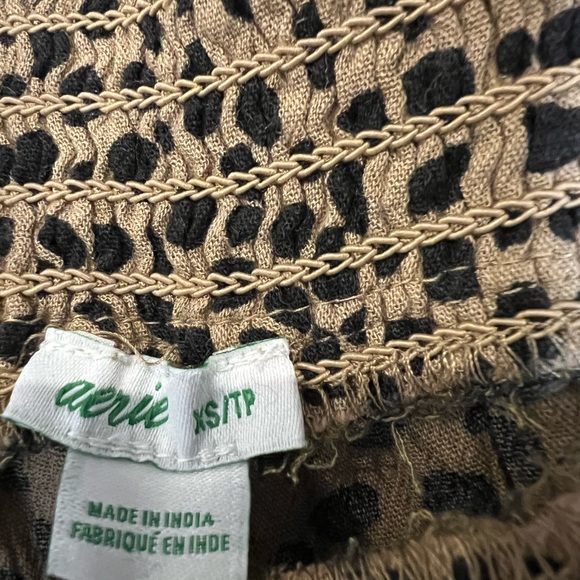 Flowy Pant w/ Tapered Bottoms - Picture 4 of 8